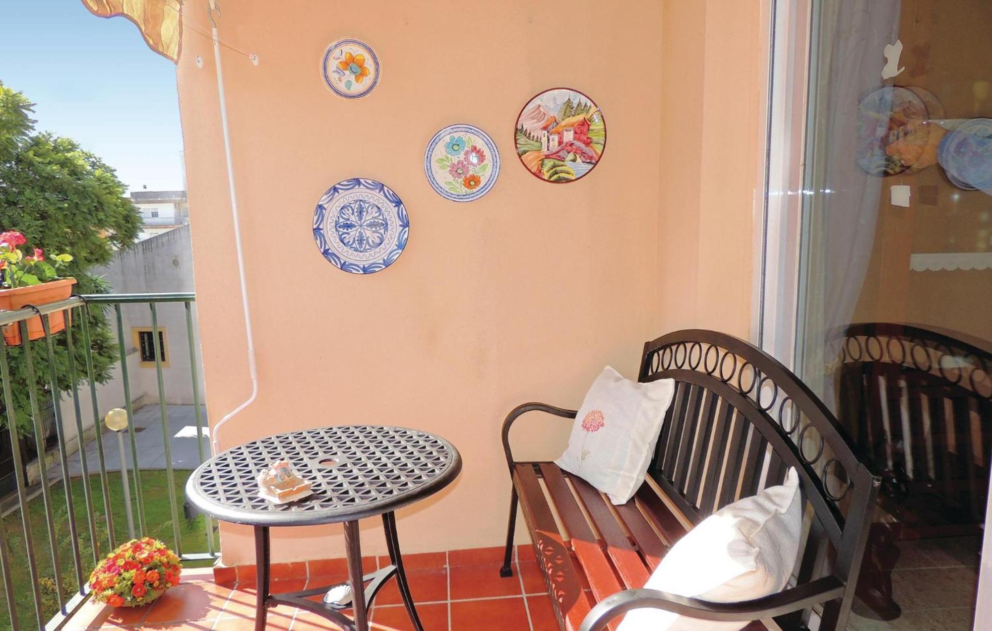 3 Bedroom Nice Apartment In Jerez De La Frontera Kültér fotó