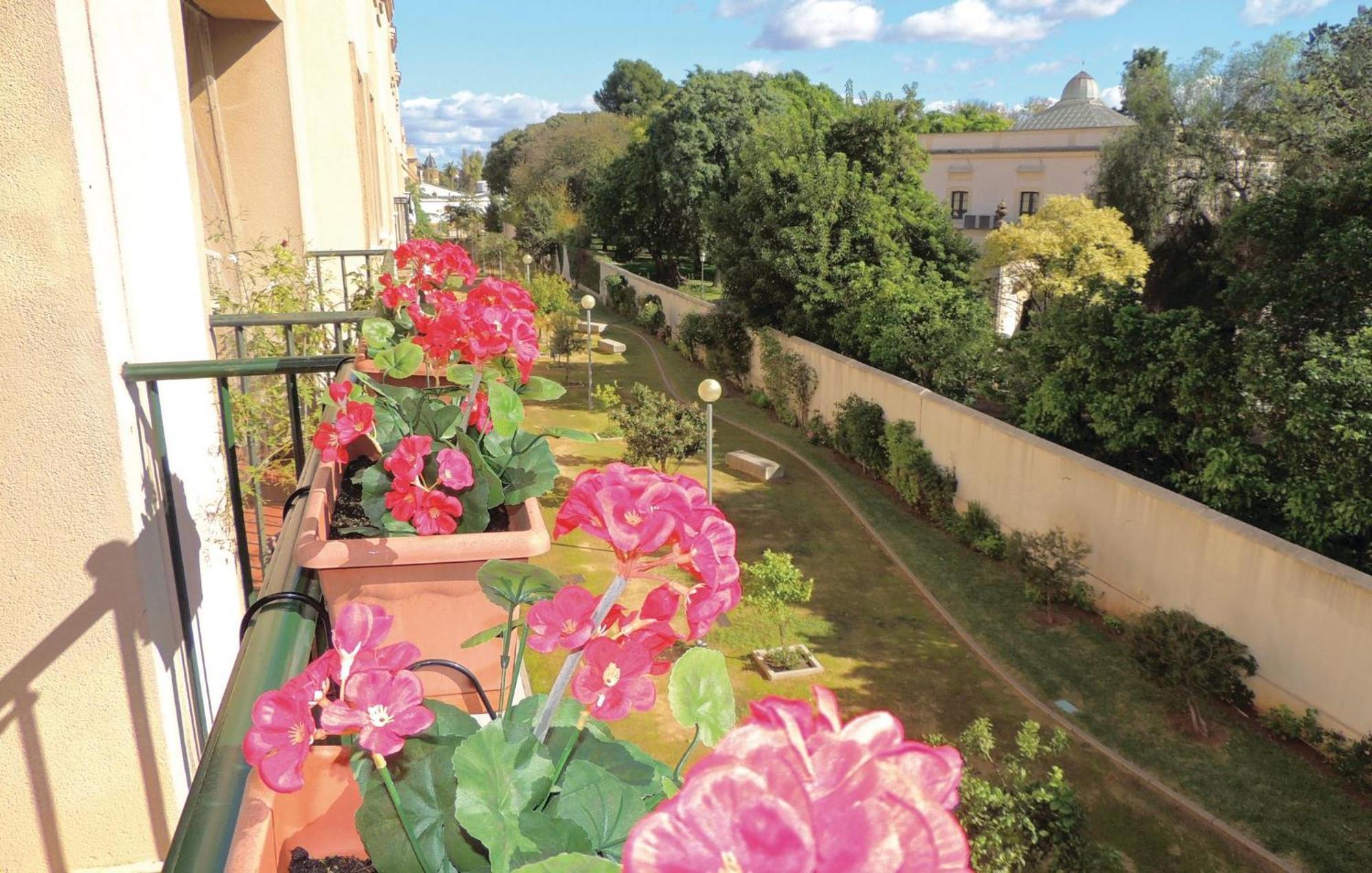 3 Bedroom Nice Apartment In Jerez De La Frontera Kültér fotó